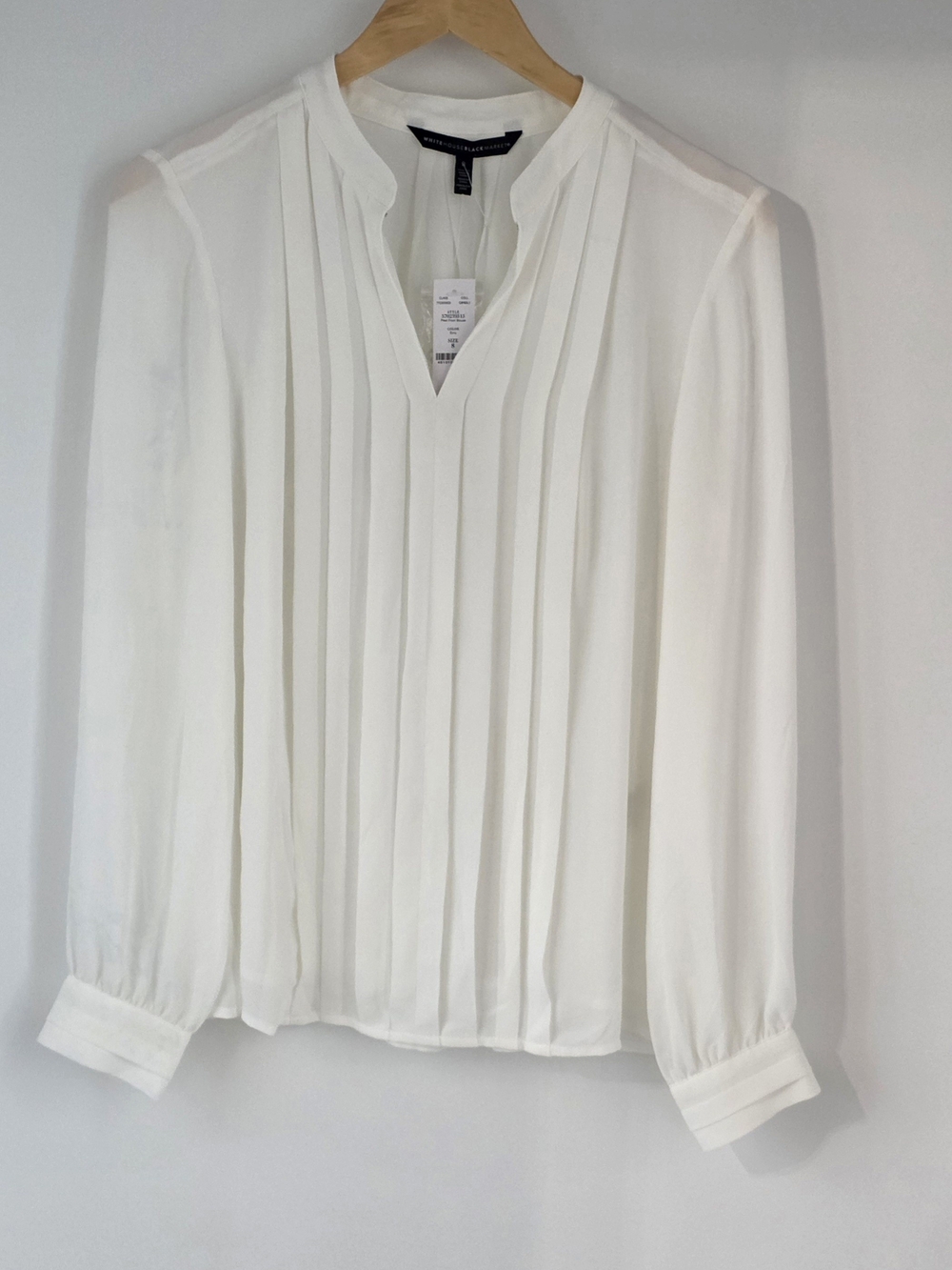 White House Black Market Ivory Pleated Long Sleeve Blouse Womens Size 8